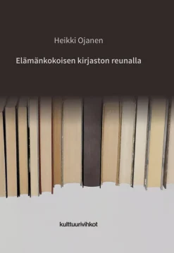 Elämänkokoisen kirjaston reunalla